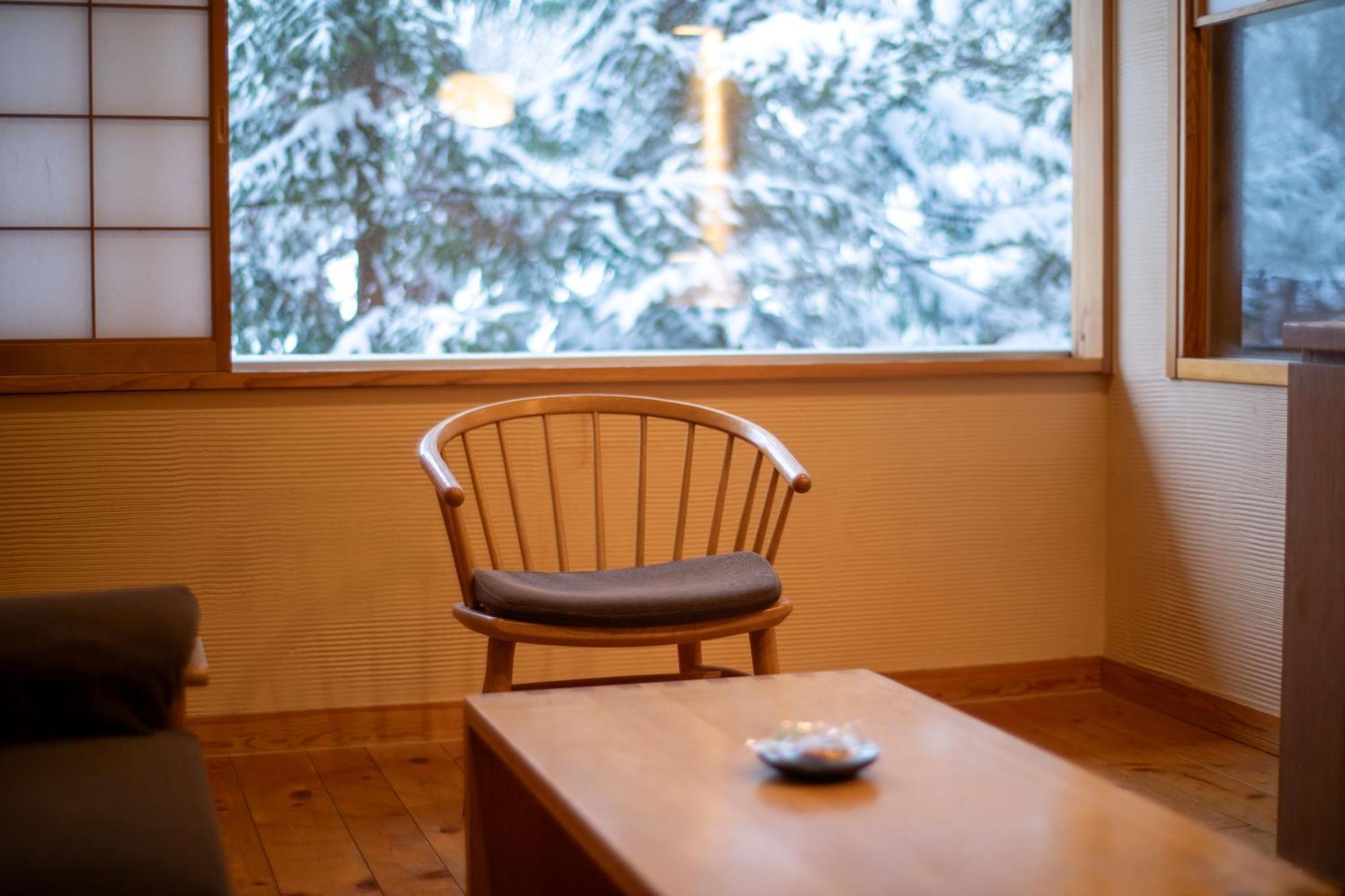 미야마 오안 교리츠 리조트 다카야마 외부 사진 A guest room at the Hoshino Resorts Karuizawa Hika