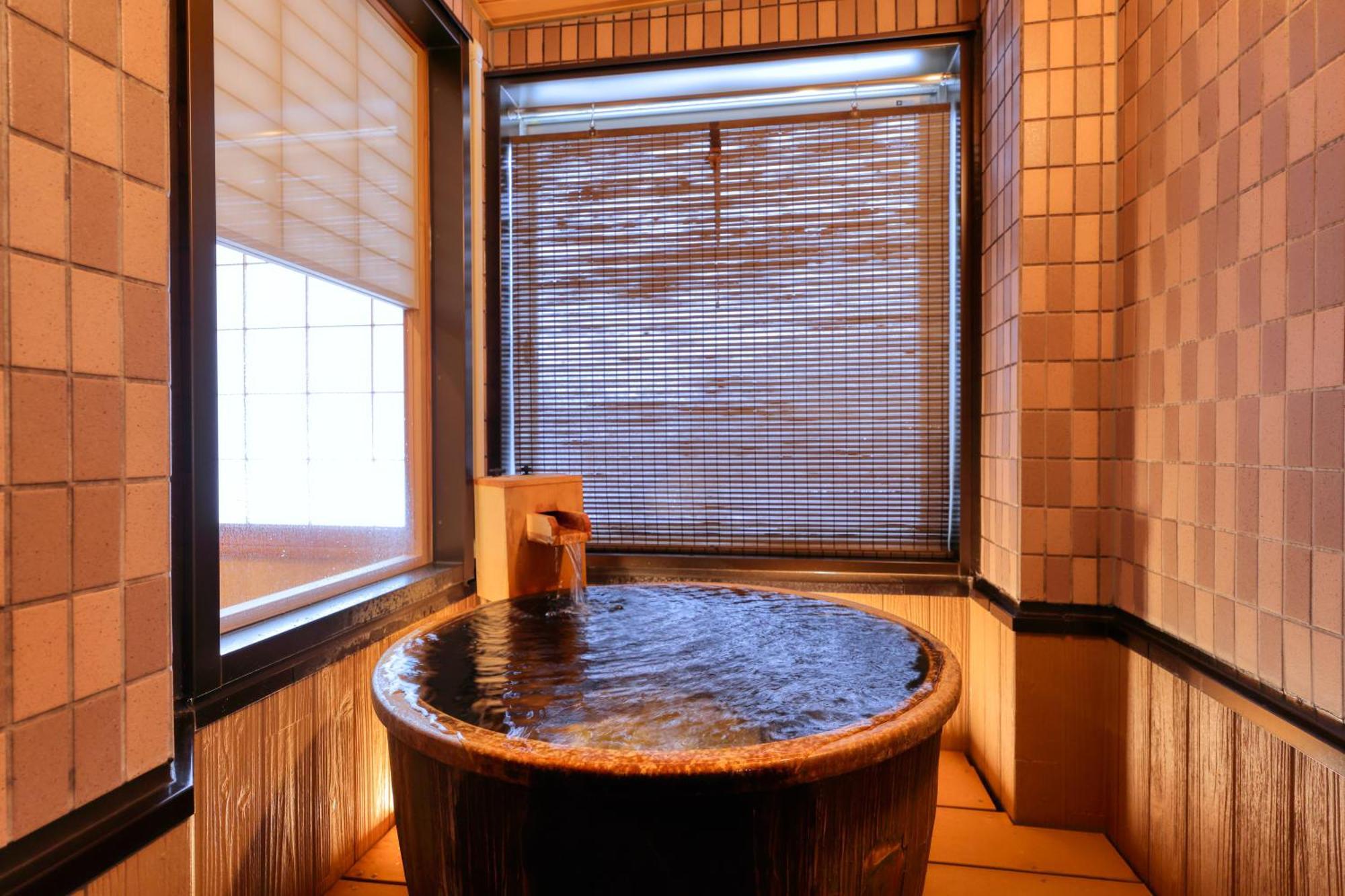 미야마 오안 교리츠 리조트 다카야마 외부 사진 A private onsen
